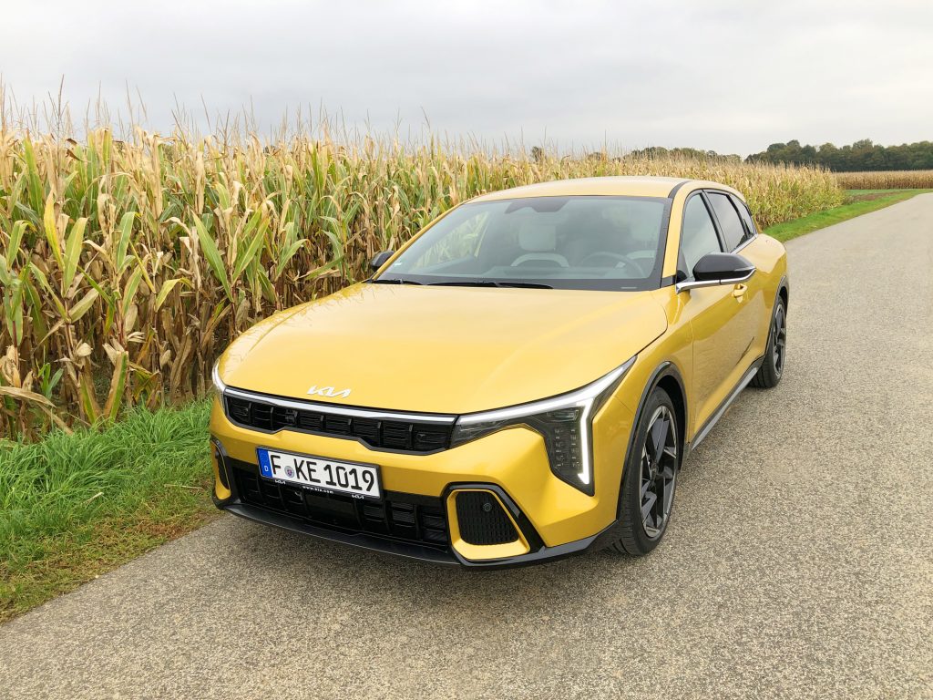 Neu auf der Straße: Kia K4