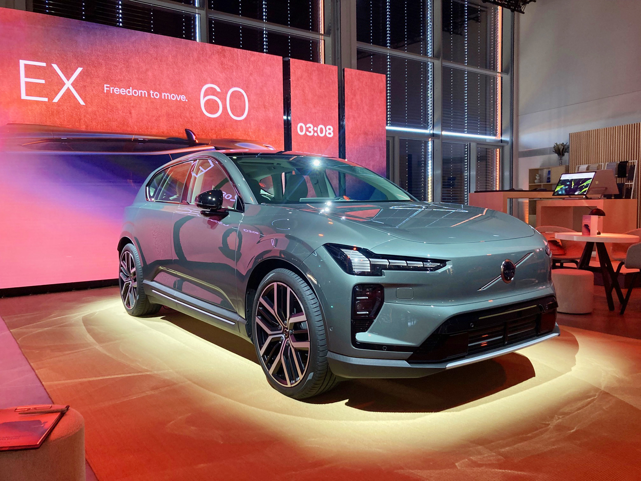 Deutschland-Premiere: Volvo EX60